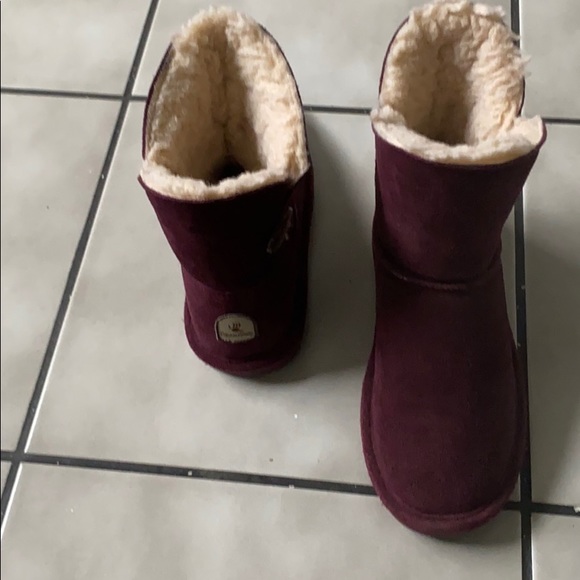 Bearpaw - Picture 1 of 5